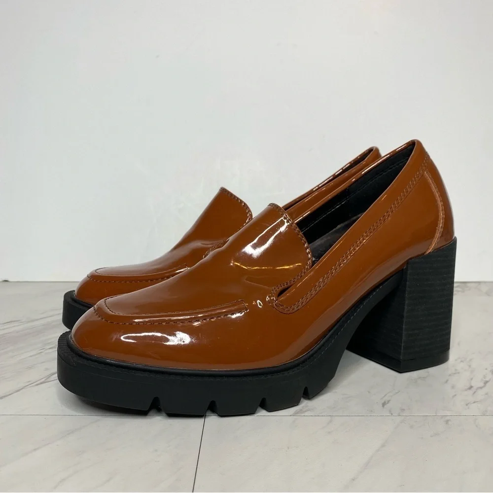 New! Blondo Josie Cognac Patent Heeled Loafer 11